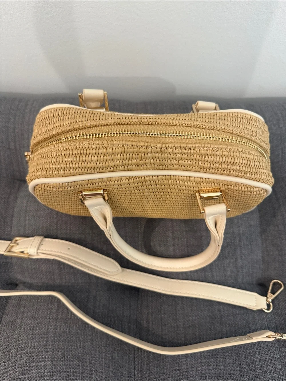 ~ Shiraleah ~ EUC ~ Ravello Cross-Body Bag in Natural